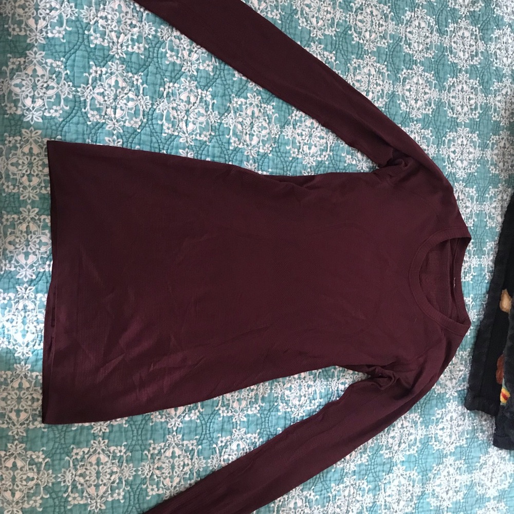 Lululemon size 4 swiftly